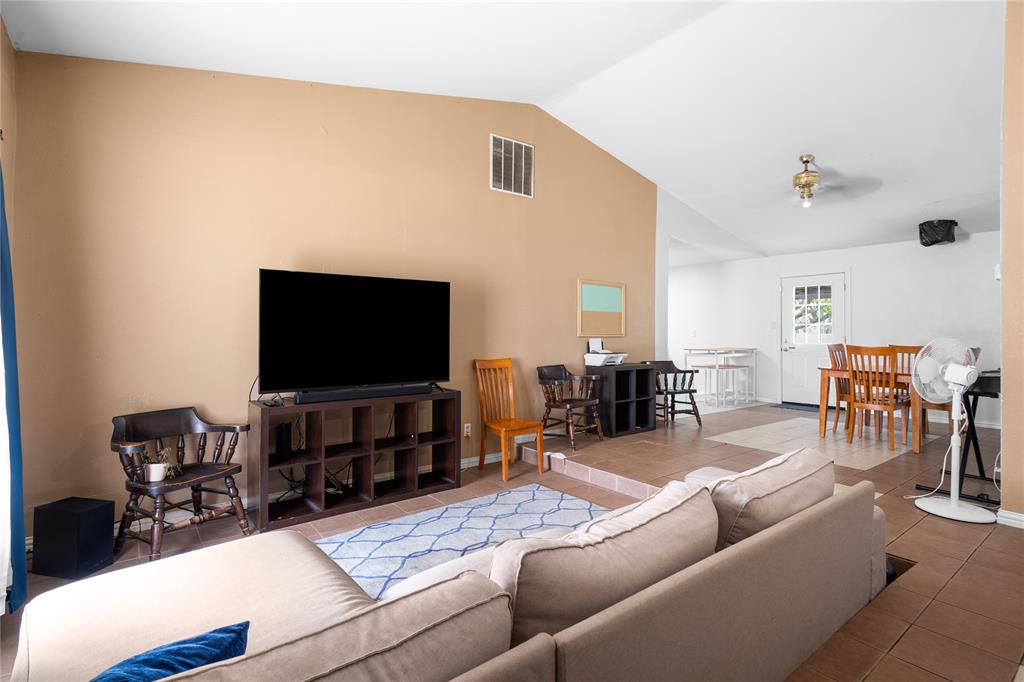 473 Clearfield Drive