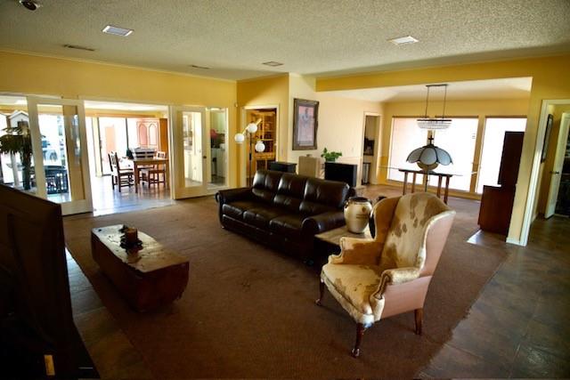 6029 Daven Oaks Drive