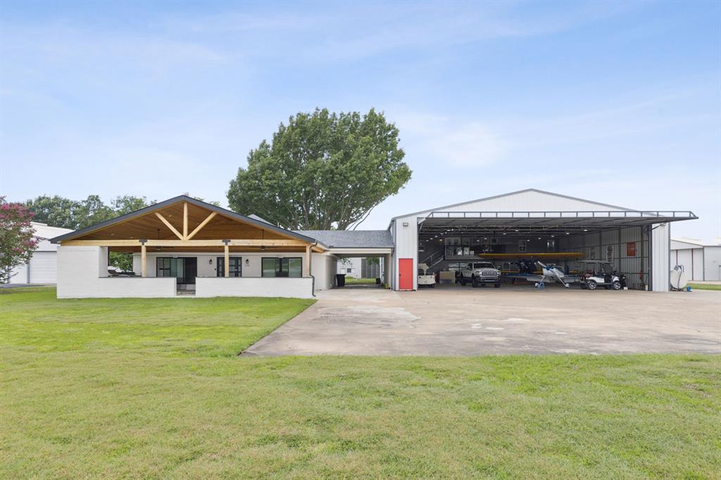 275 Aero Country Road