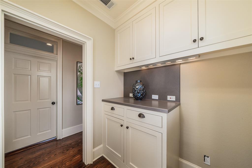 Thomas Add - Commercial Sale