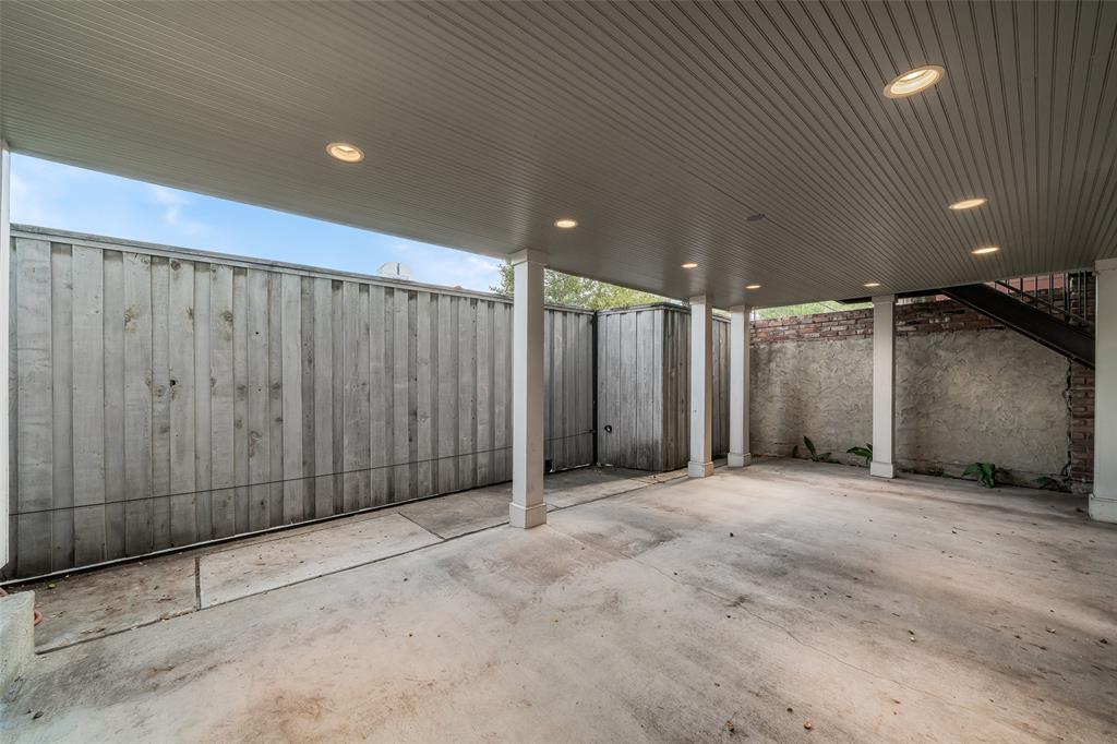 Thomas Add - Commercial Sale