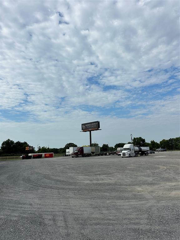 Tucker sub - Commercial Sale