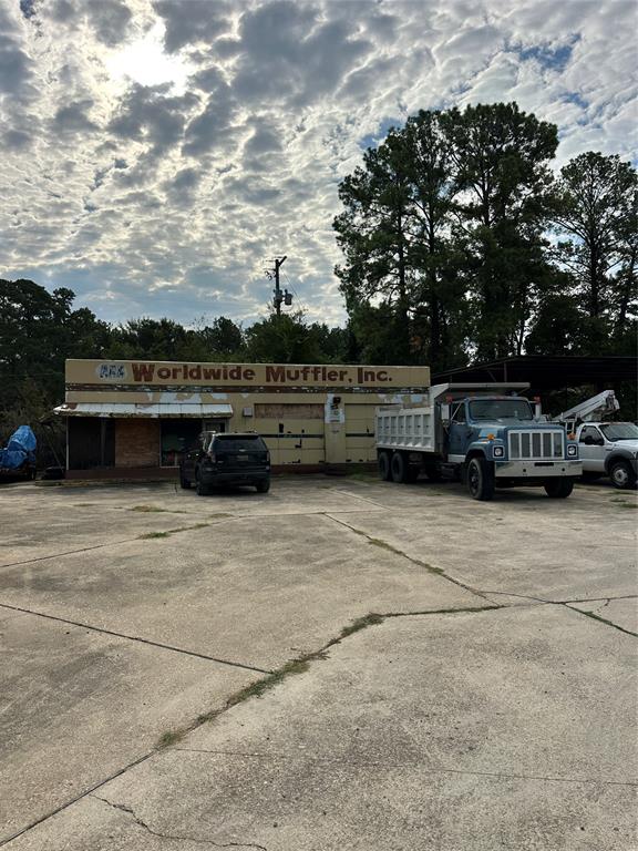 Tucker sub - Commercial Sale