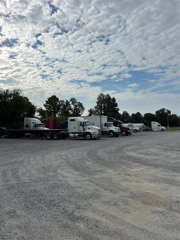 Tucker sub - Commercial Sale