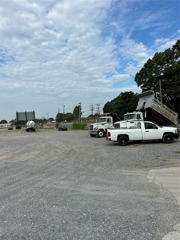 Tucker sub - Commercial Sale