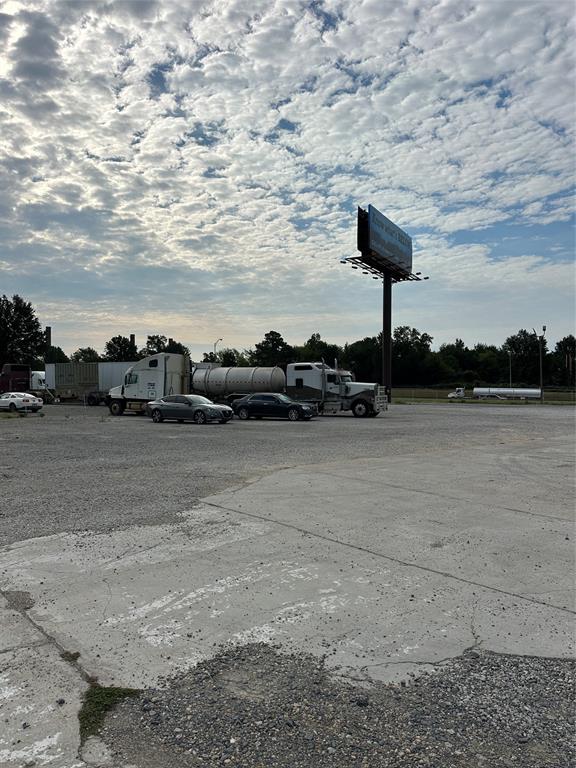 Tucker sub - Commercial Sale