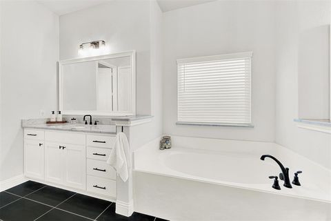 Tiny photo for 136 Ocotillo Drive, Waxahachie, TX 75165 (MLS # 21209928)