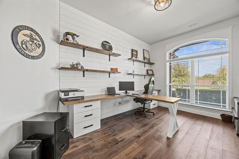 Tiny photo for 136 Ocotillo Drive, Waxahachie, TX 75165 (MLS # 21209928)