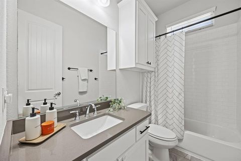 Tiny photo for 136 Ocotillo Drive, Waxahachie, TX 75165 (MLS # 21209928)