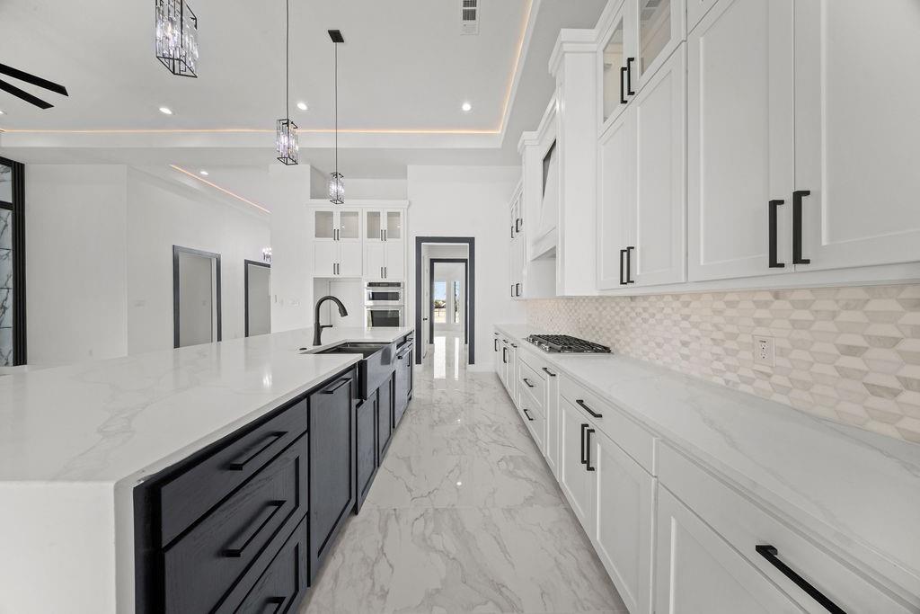 SLEEPY HOLLOW ESTS - Residential