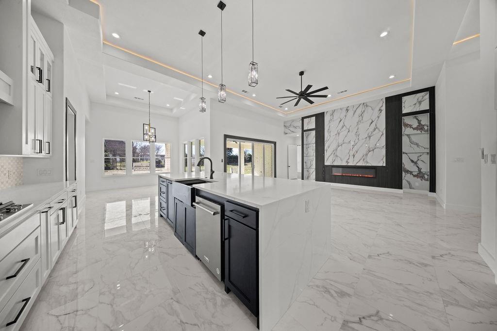 SLEEPY HOLLOW ESTS - Residential