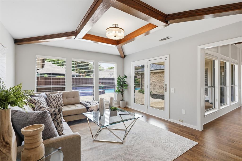 4005 Bullock Drive