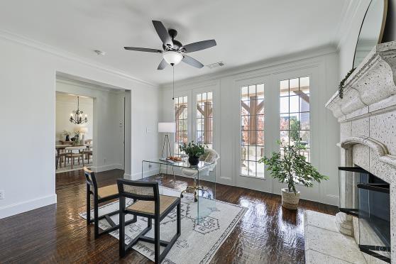 2201 Shakespeare Street