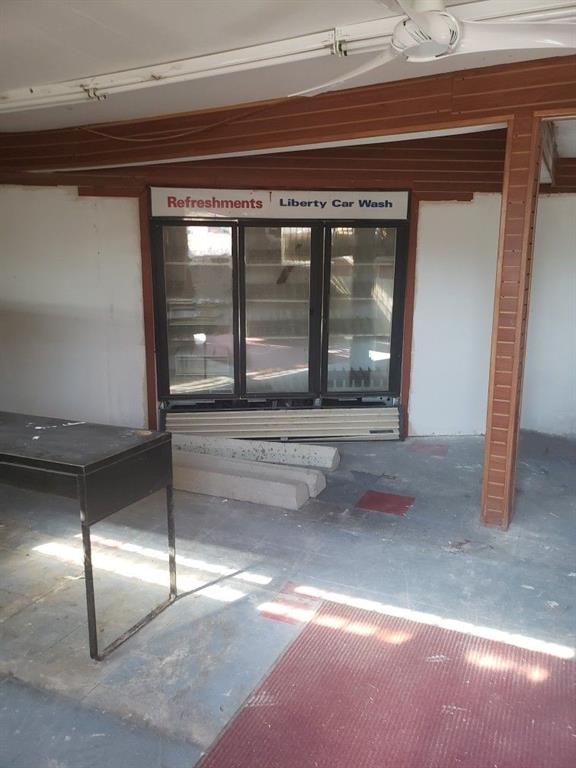 Calhoun J I - Commercial Sale