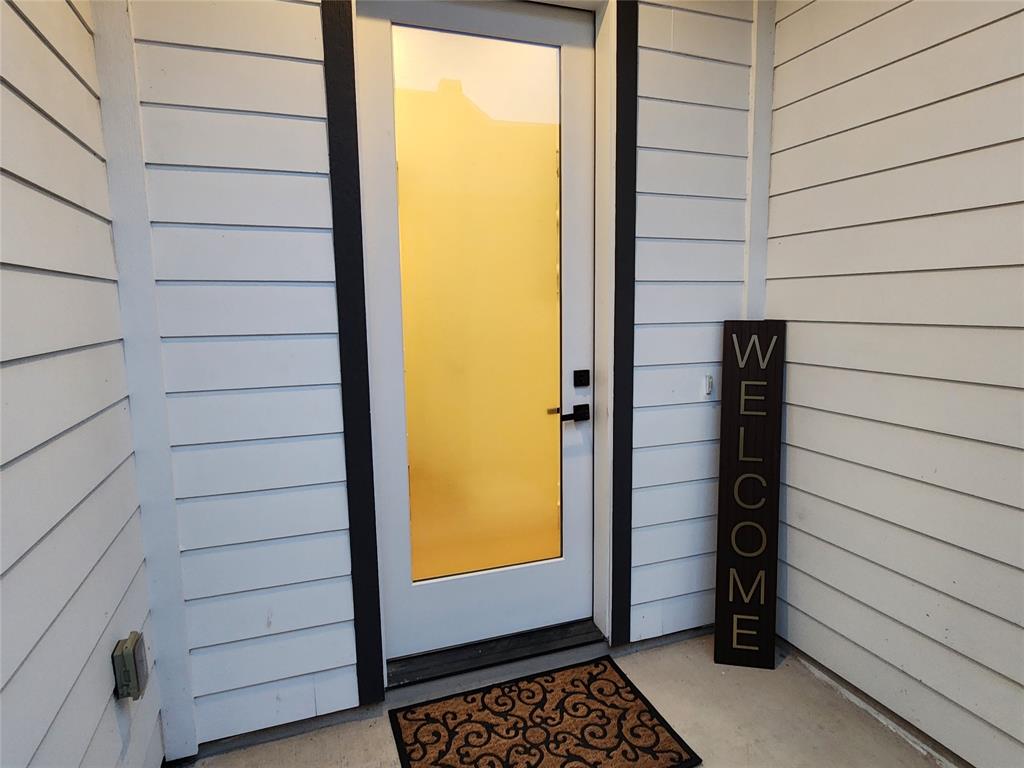 5316 East Side Avenue