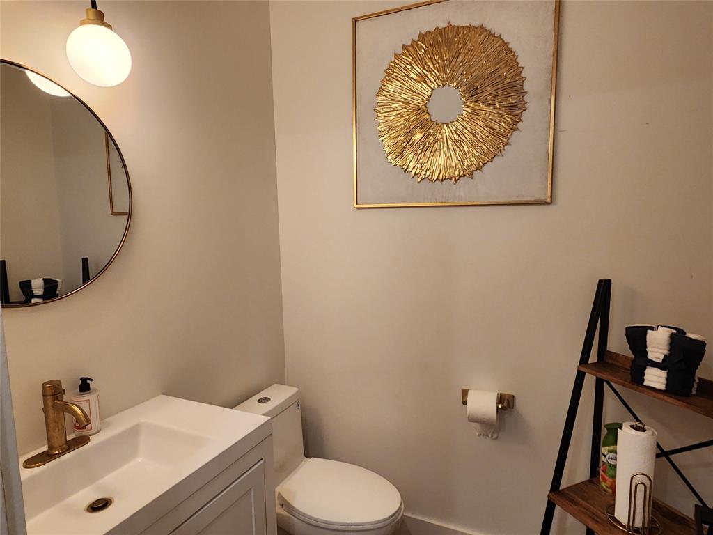 5316 East Side Avenue