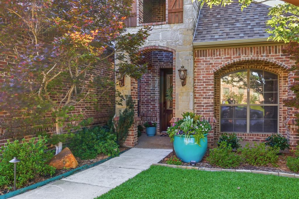 7013 Cherrybark Lane
