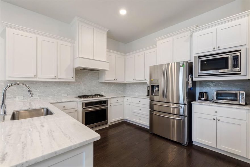 This is a beautiful home with amazing high ceilings and open floor plan. The dining room, kitchen, and living room are open up to an open concept floor plan as soon as you walk in. This home offers a clean and modern master suite with spacious master bathroom. The home also has a covered balcony porch perfect for some outdoor seating. The home is well kept and is also close to highways, restaurants, and shopping, which is a great plus.