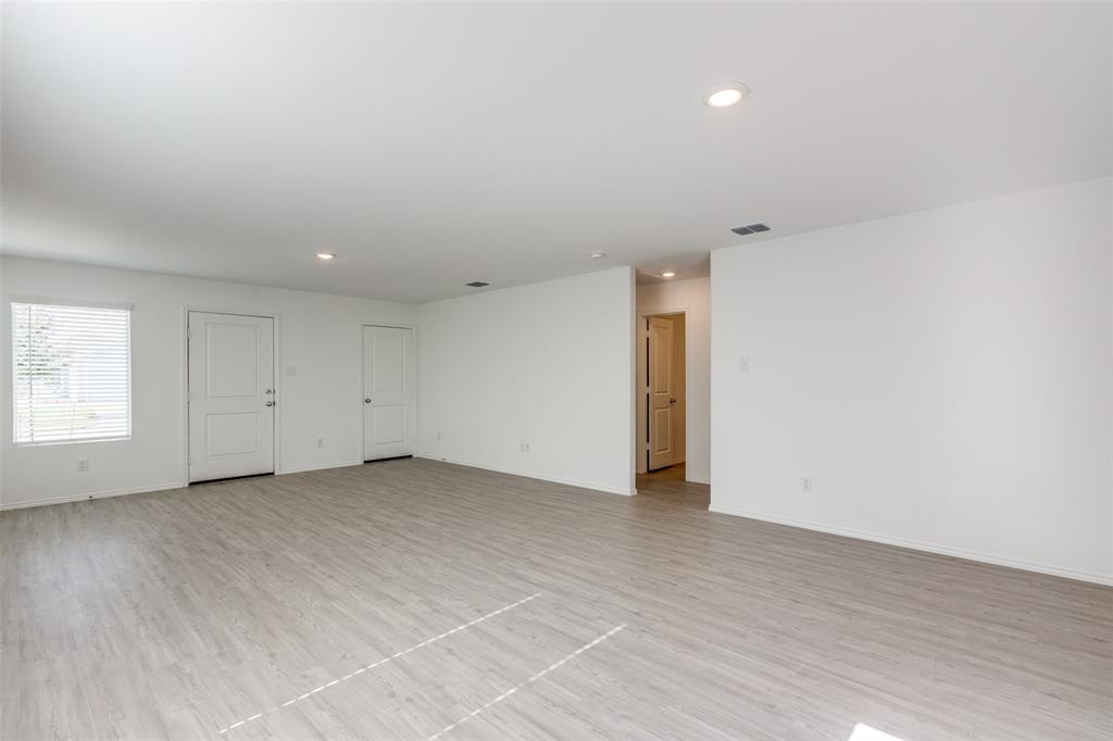 PRESERVE AT HONEY CREEK PHASE 6 - Residential Lease