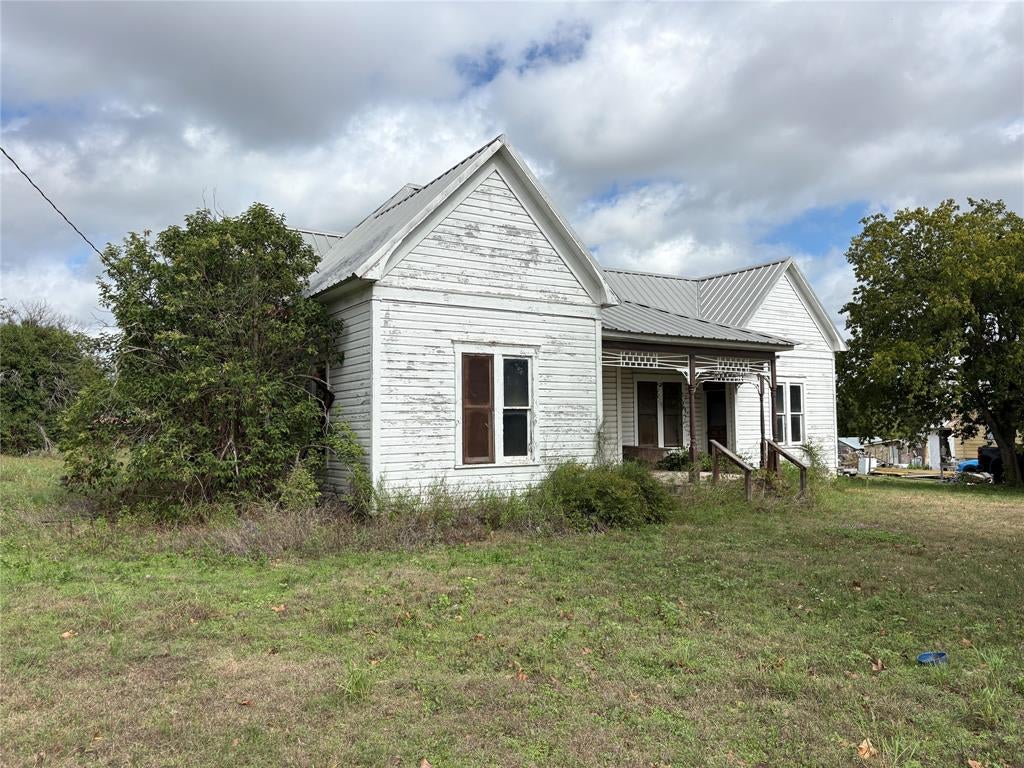 104 E North Street