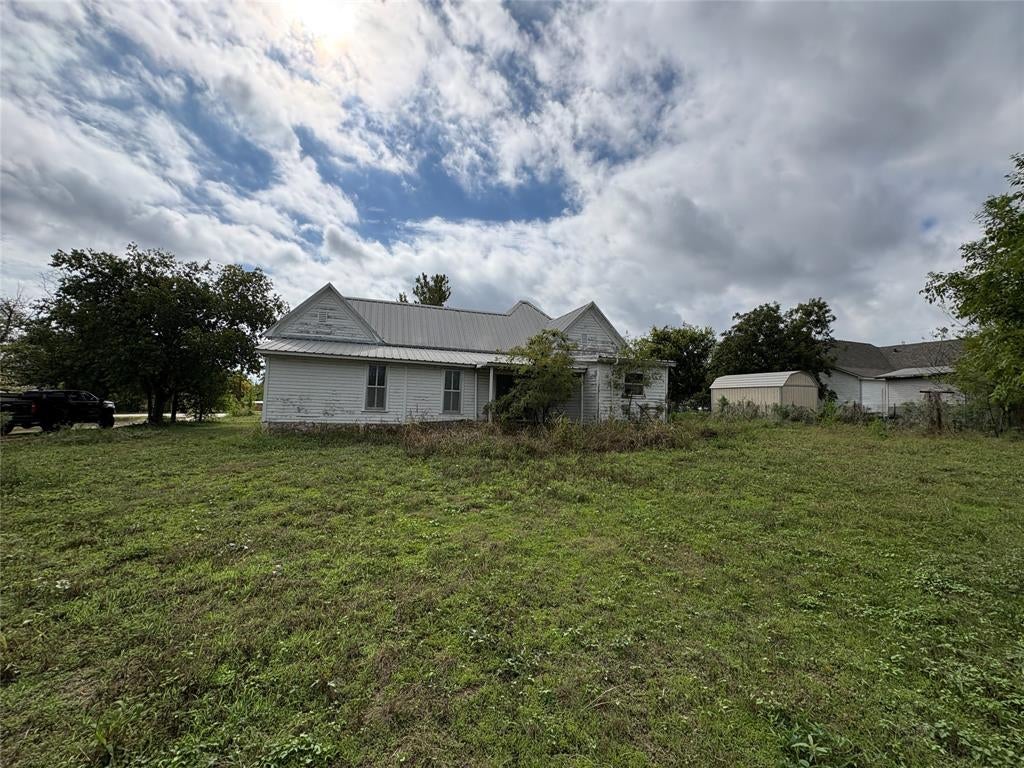 104 E North Street