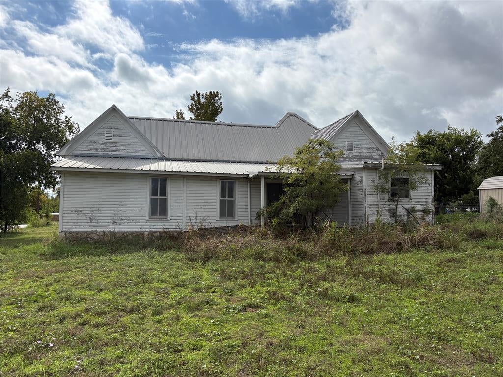 104 E North Street