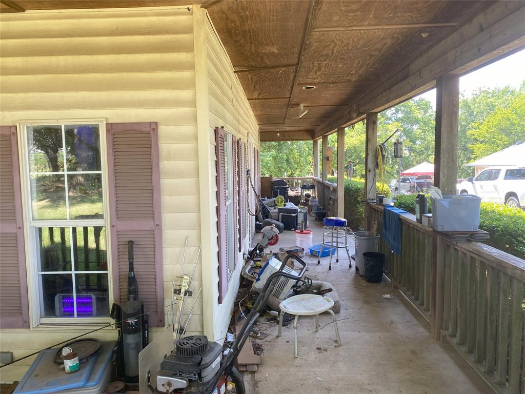 3376 Plainview Road