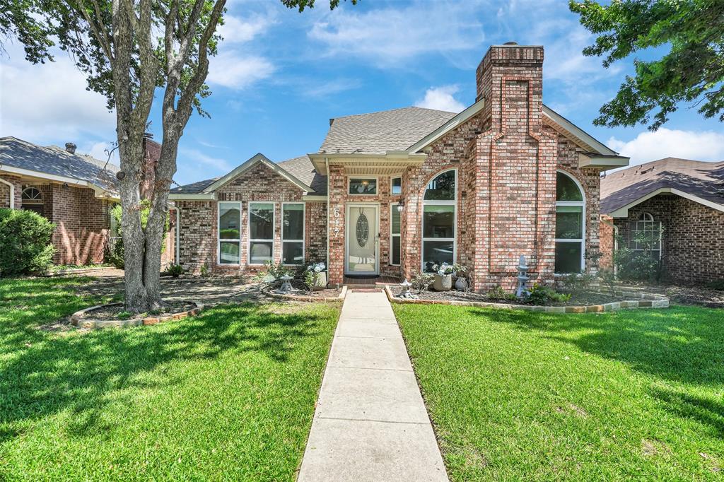 617 Willow Oak Drive