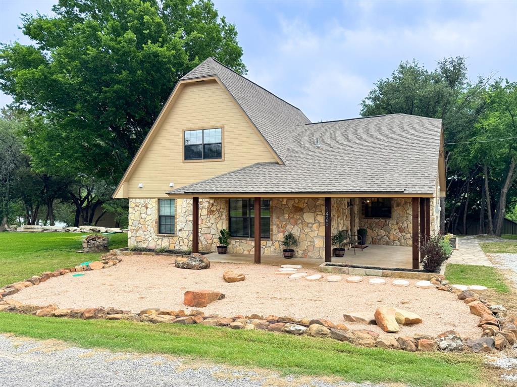 1425 Blackhawk Circle