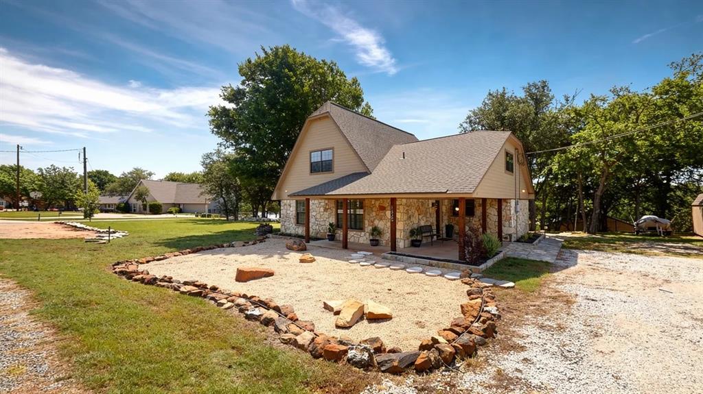 1425 Blackhawk Circle