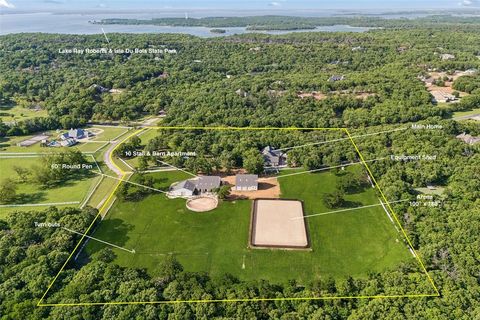 Photo of 10984 Stagecoach Pass, Pilot Point, TX 76258 (MLS # 21215897)