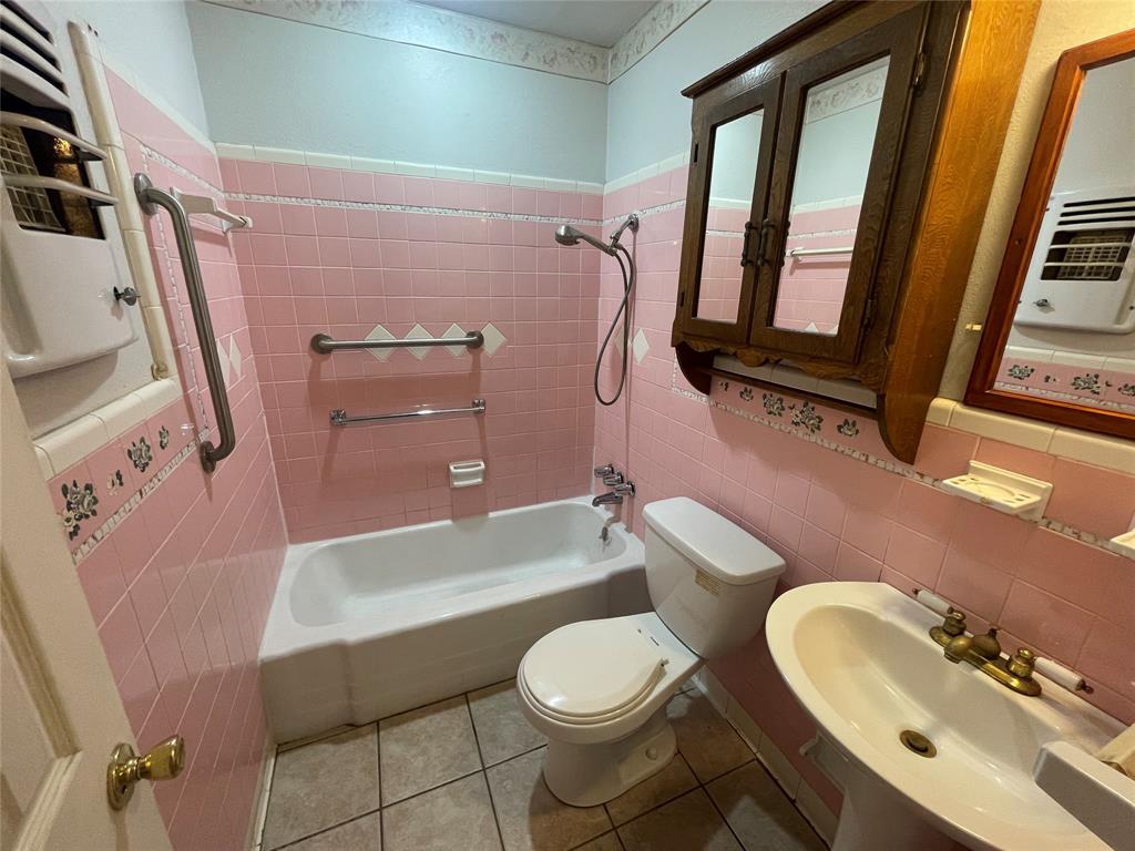 Roselawn 01 - Residential Lease