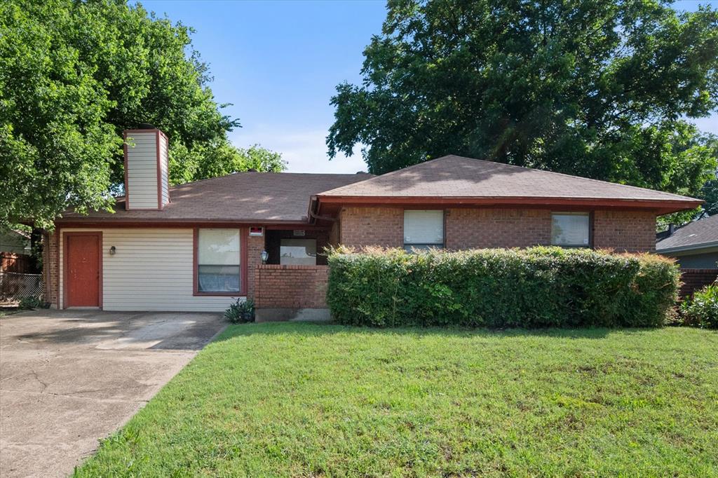 2305 Gilbert Circle