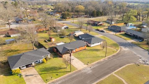 Tiny photo for 213 Southview Drive, Henderson, TX 75654 (MLS # 21197706)