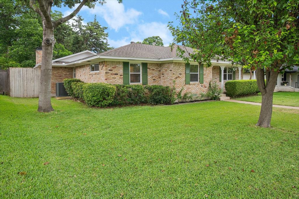 8426 Baumgarten Drive
