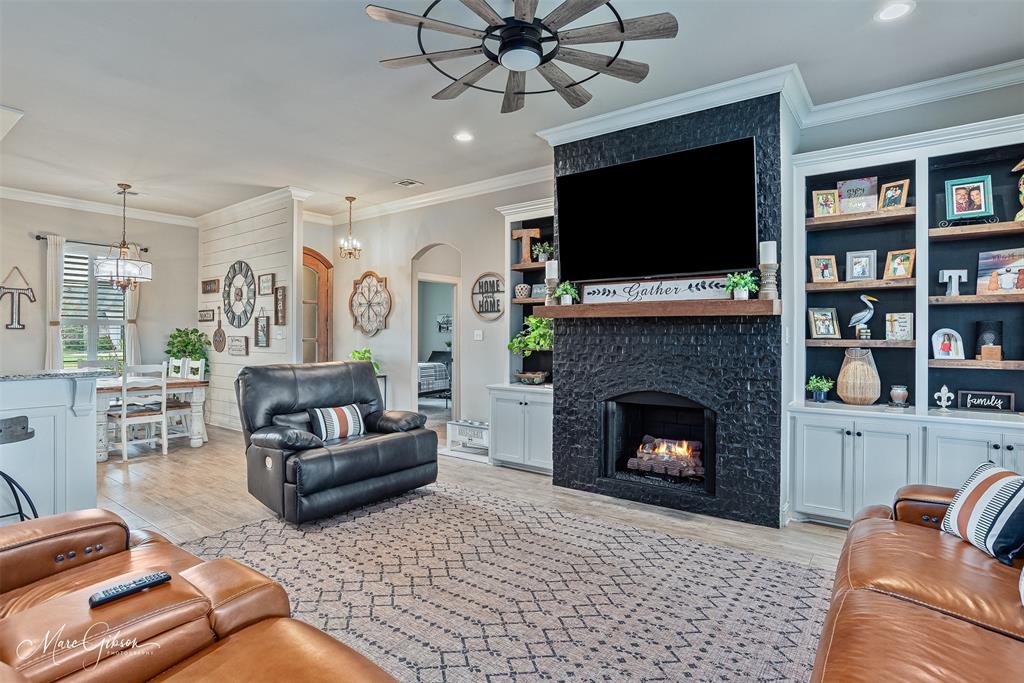 300 Ansley Circle