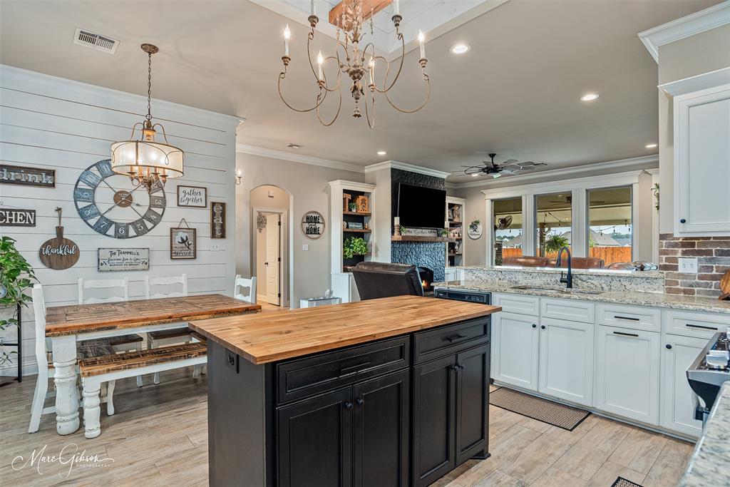 Benton, Louisiana 71006, United States, 4 Bedrooms Bedrooms, ,2 BathroomsBathrooms,Residential,Active,214222