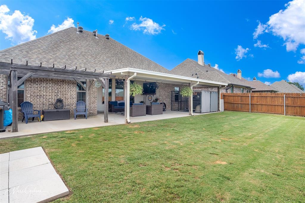 Benton, Louisiana 71006, United States, 4 Bedrooms Bedrooms, ,2 BathroomsBathrooms,Residential,Active,214222