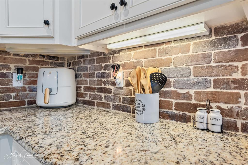 Benton, Louisiana 71006, United States, 4 Bedrooms Bedrooms, ,2 BathroomsBathrooms,Residential,Active,214222