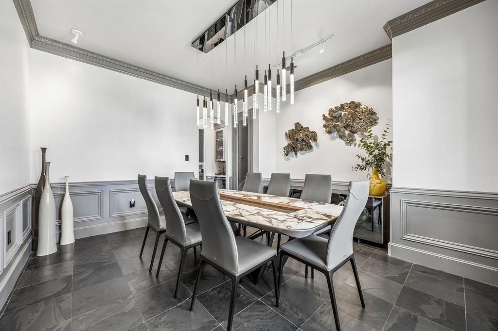 770 Armstrong Boulevard