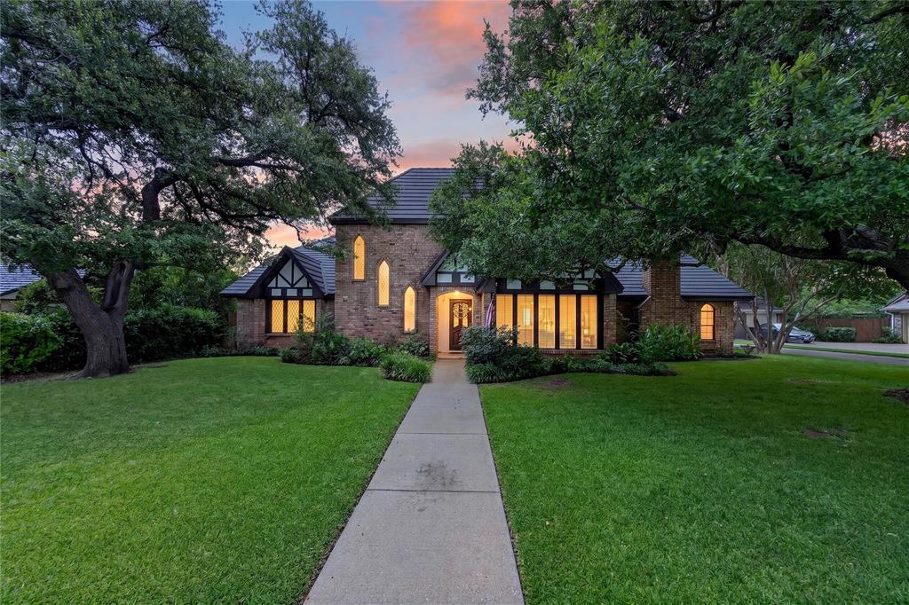 405 Charleston Court