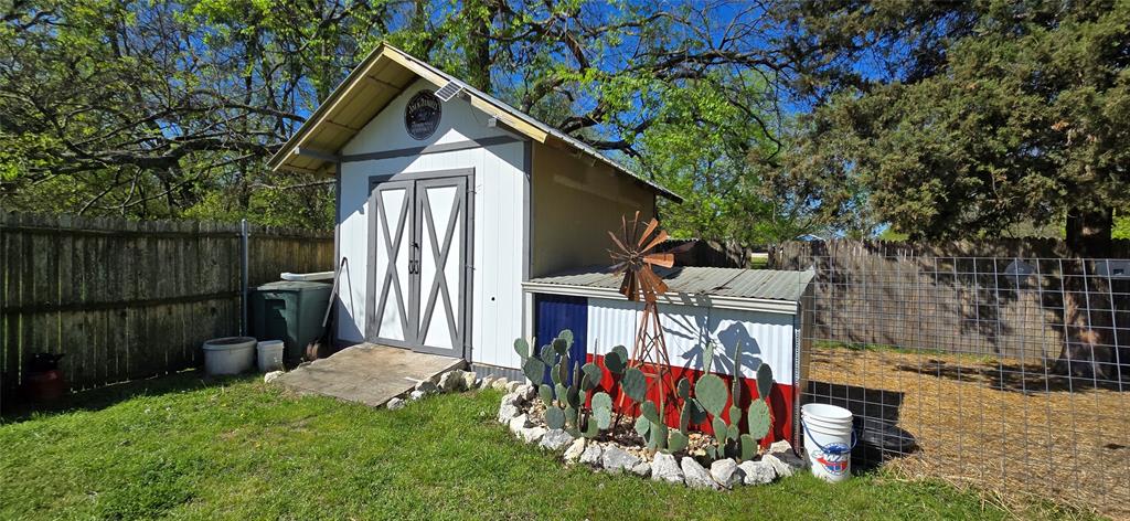 Orig Town Of Lone Oak - Residential