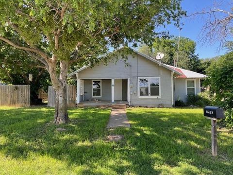 100 E Hill Street Woodson TX 76491