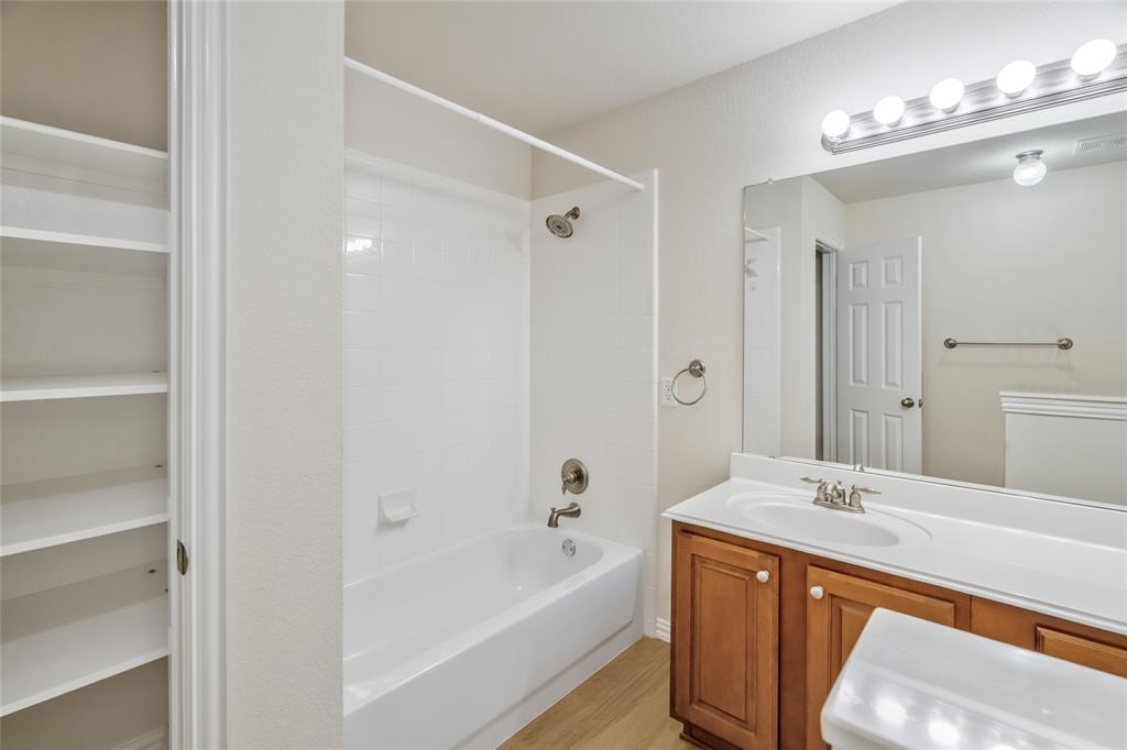 Bedford, Texas 76021, United States, 2 Bedrooms Bedrooms, ,3 BathroomsBathrooms,Residential,Active,114559