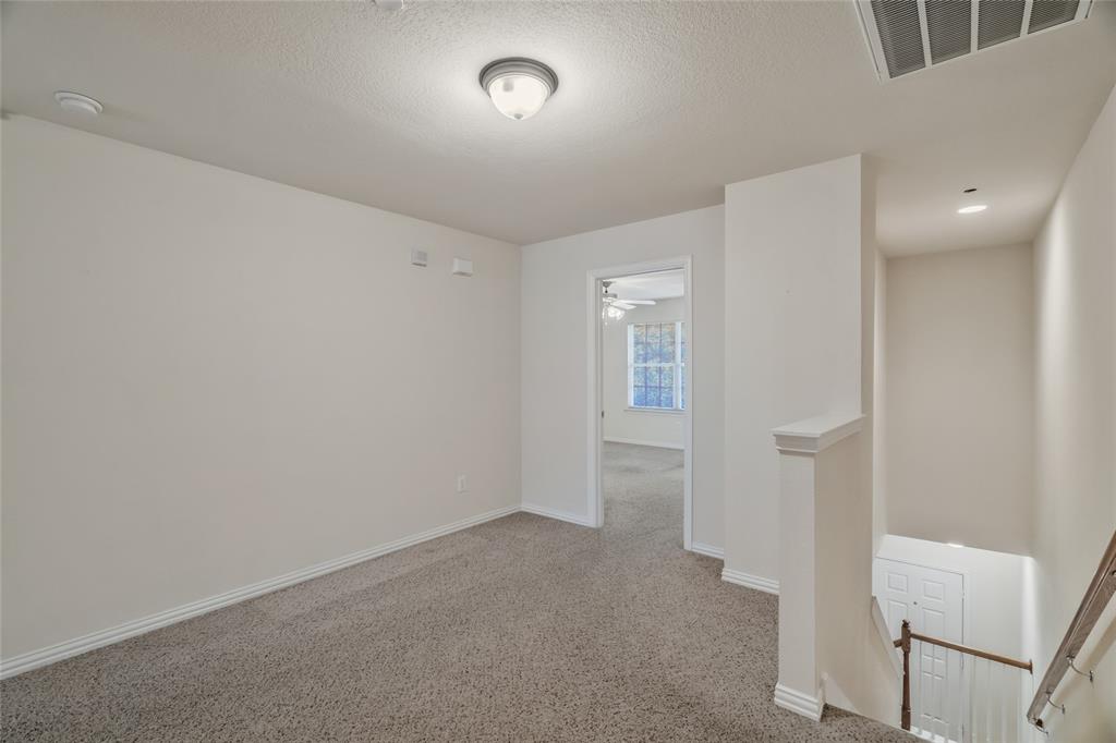 Bedford, Texas 76021, United States, 2 Bedrooms Bedrooms, ,3 BathroomsBathrooms,Residential,Active,114559