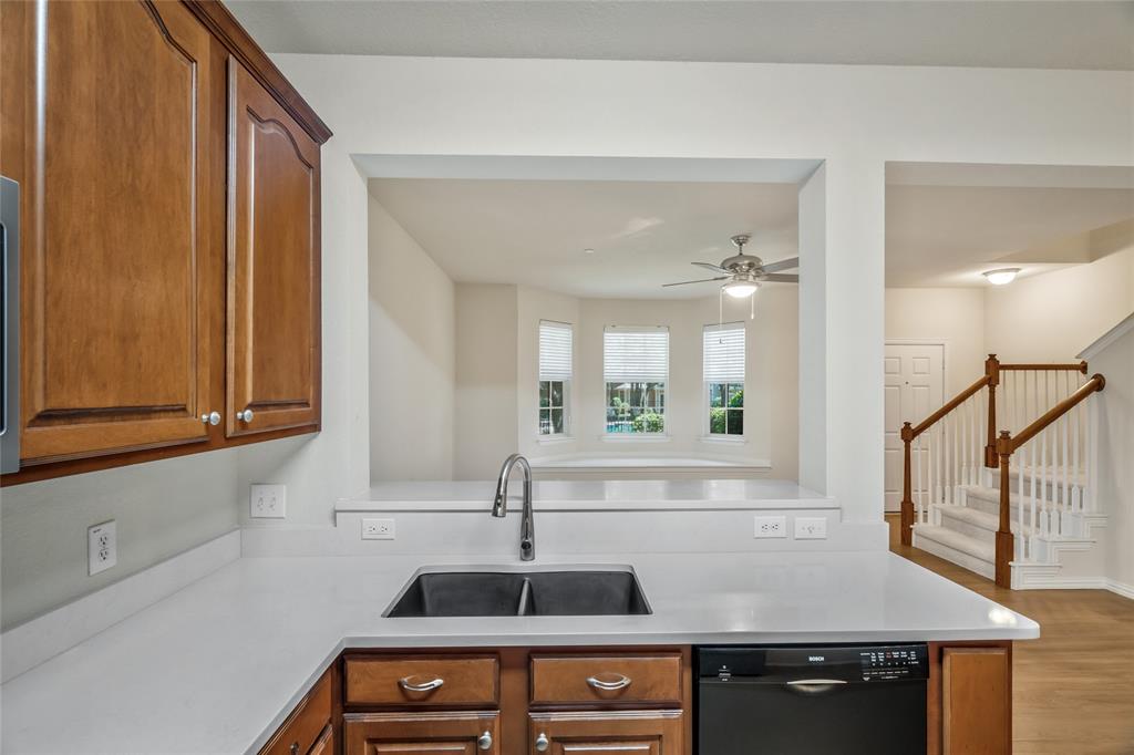 Bedford, Texas 76021, United States, 2 Bedrooms Bedrooms, ,3 BathroomsBathrooms,Residential,Active,114559