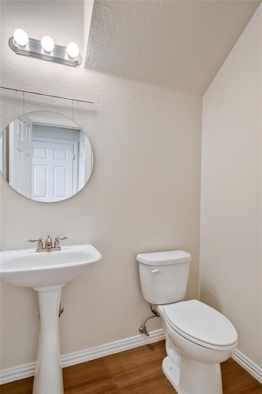Bedford, Texas 76021, United States, 2 Bedrooms Bedrooms, ,3 BathroomsBathrooms,Residential,Active,114559