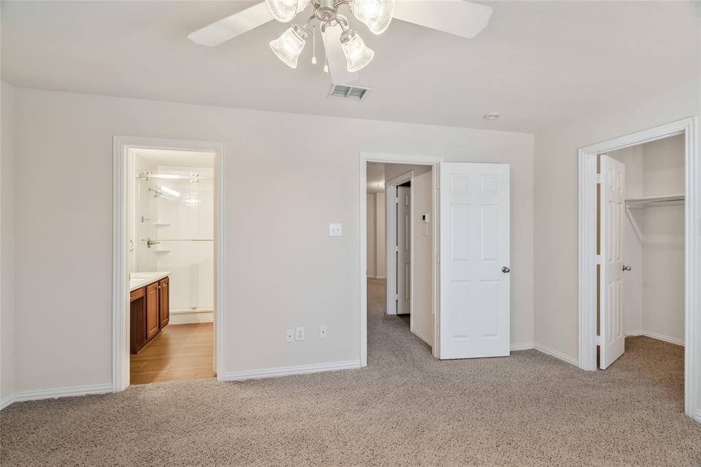 Bedford, Texas 76021, United States, 2 Bedrooms Bedrooms, ,3 BathroomsBathrooms,Residential,Active,114559