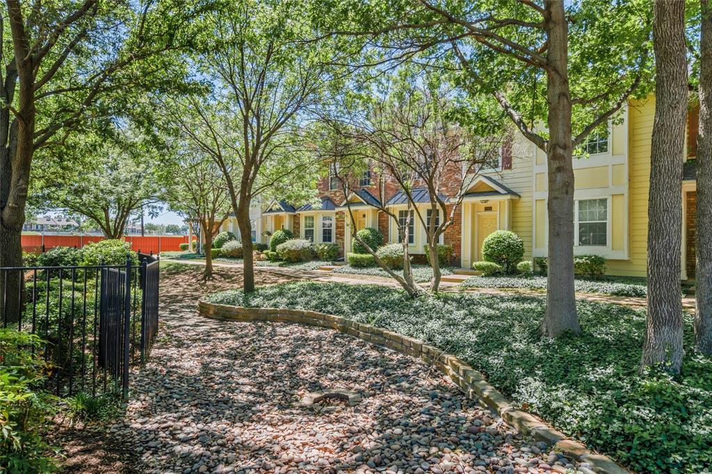 Bedford, Texas 76021, United States, 2 Bedrooms Bedrooms, ,3 BathroomsBathrooms,Residential,Active,114559