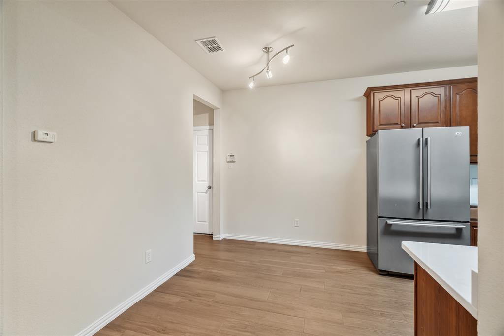 Bedford, Texas 76021, United States, 2 Bedrooms Bedrooms, ,3 BathroomsBathrooms,Residential,Active,114559